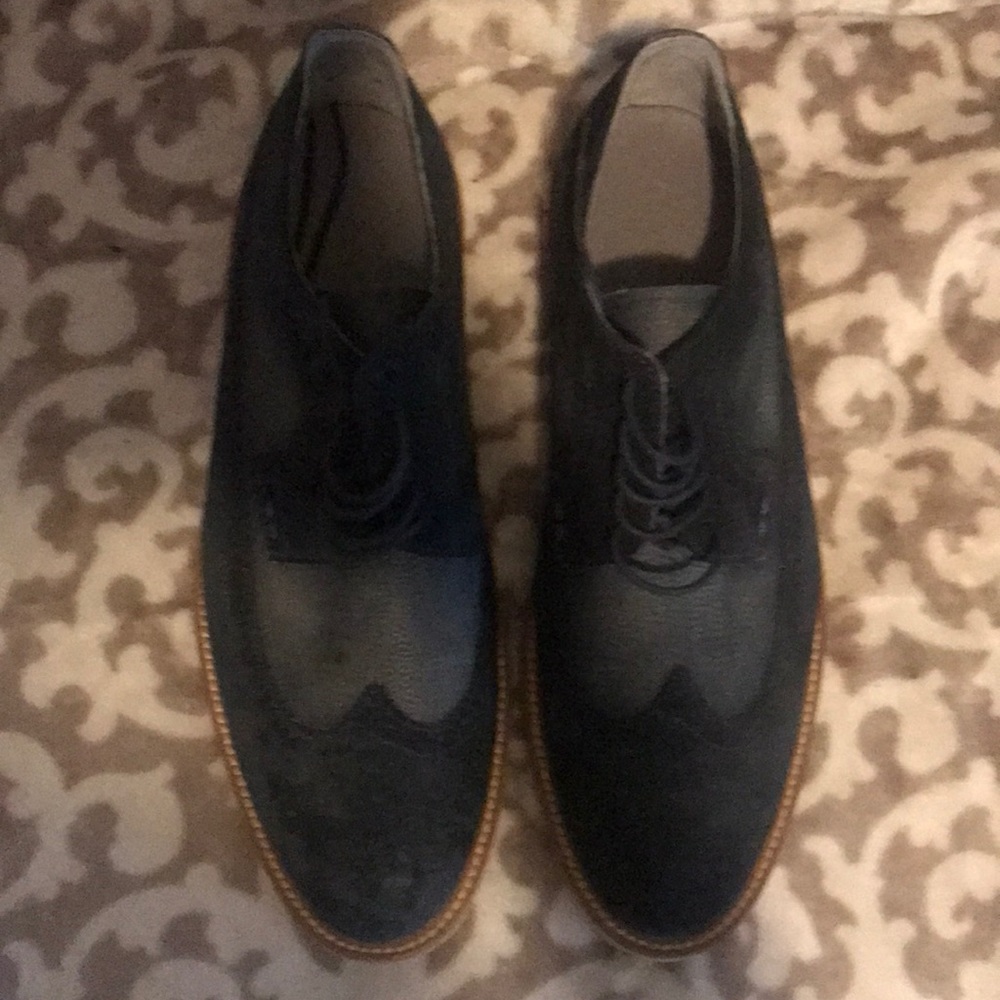 Mans Kenneth Cole shoes